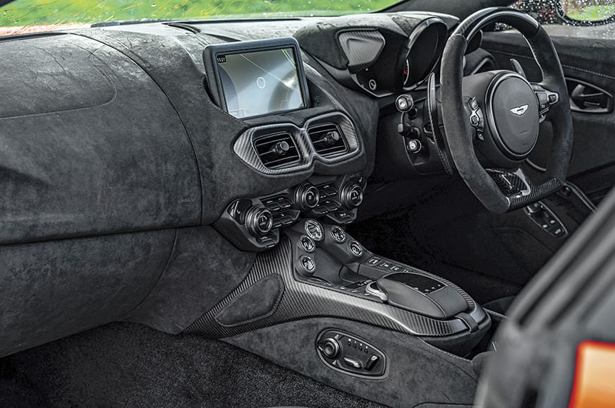 2019 Aston Martin Vantage review, test drive - Image 2